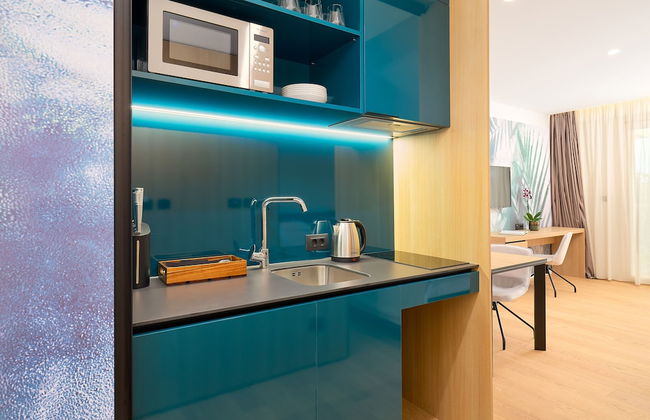 Amphora's Garden - Photo 17