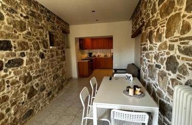 Davelis House - Photo 16