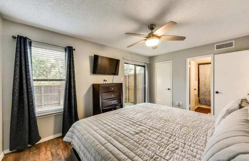 Upgraded 1BD condo Pool Irving I45 - Foto 5