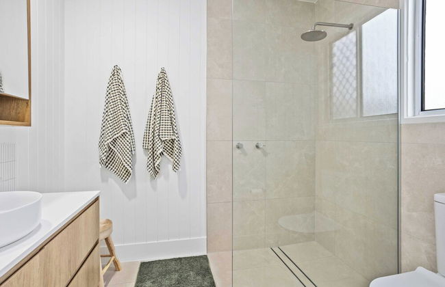 Palm Beach Cottage Walk to Beach - Photo 11