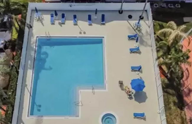 Grand Palm Community, Picnic Benches, Tennis Court and Much More!! - Foto 19