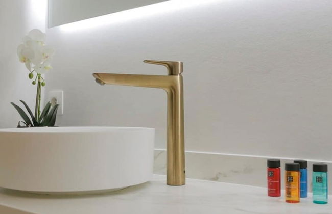 Stunning Modern Apartment With Large Terrace - Foto 28