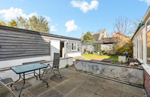 6 bedroom home for contractors and families - Photo 31