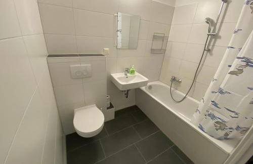 Enjoy your stay with DKN - Mon-Sun - Late night check-in - Multilanguage - Leipzig Grünau - Witamy serdecznie - Foto 4