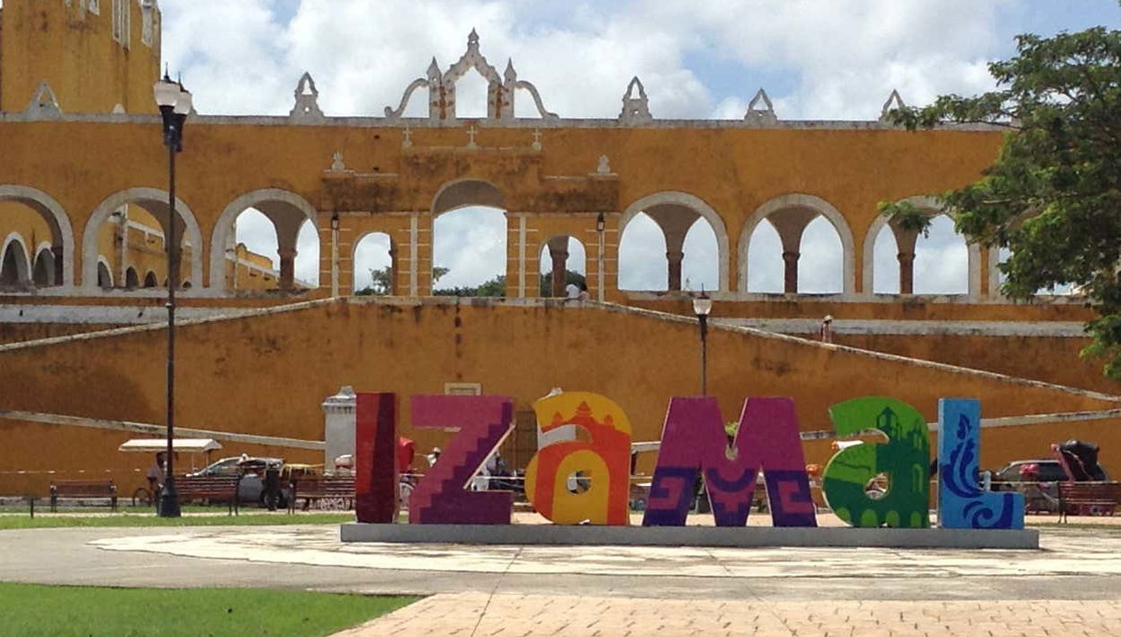 Visitez Izamal