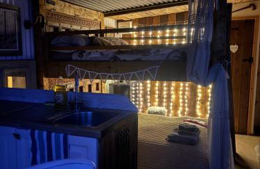 Bridie -rose with wood tub country retreat mini zoo - Foto 19