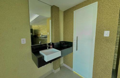 Bela acomodação em jacuipe com churrasqueira, piscina, mesa de sinuca e três quartos, dois sendo suítes! Além de muito espaço por toda a área! - Foto 15