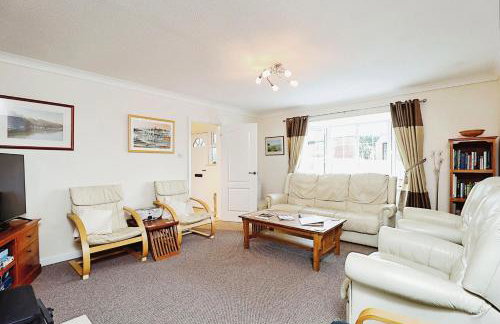 Helms House - Photo 7