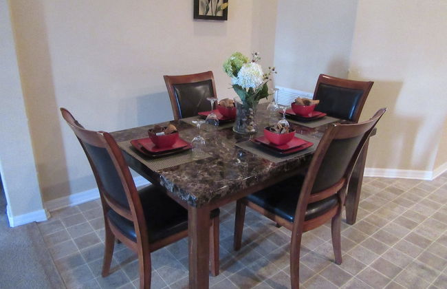 R1 Glenbrook 4 bed / 2 Bath - Photo 7