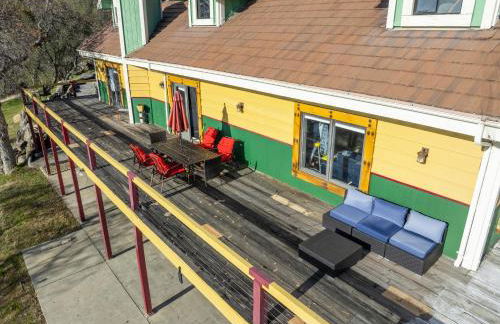 Yosemite Gateway Sleeps 18 - Coarsegold Villa near Bass Lake - Foto 71