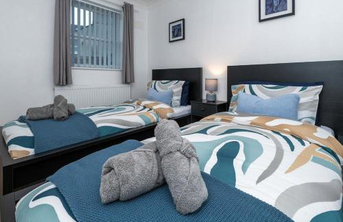 Modern 3BR Home - Designated Parking - Groups - Foto 35