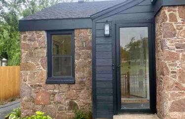 Campus Cottage Kng Bed! Walk To Uco And Downtown - Foto 9