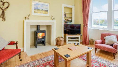 Broomrigg Farmhouse - Photo 2