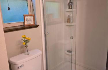 Secluded Off-Grid Retreat> Cabins+Hiking+Waterfall - Foto 7