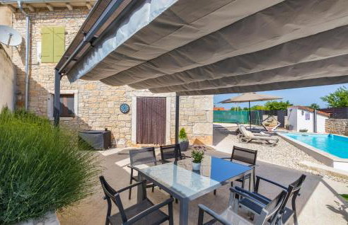 Two-Bedroom Holiday Home In Svetvincenat - Foto 7