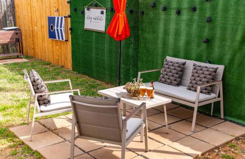 Hidden Cottage mins to Main St and sleeps 4 - Photo 27