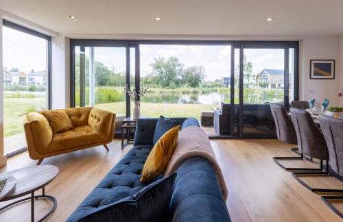 Mallards Way ML01 HOT TUB Lakeside Spa - Photo 5