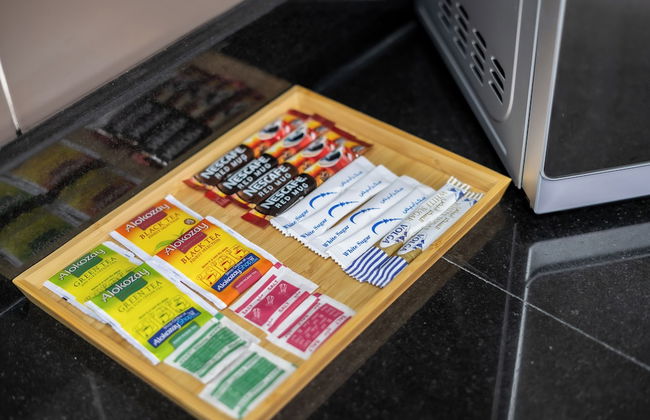 Marco Polo - Spacious Studio Lush View - Photo 14