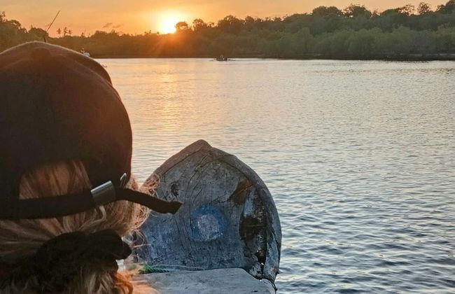 Paseo en canoa por el río Congo al atardecer - Foto 7