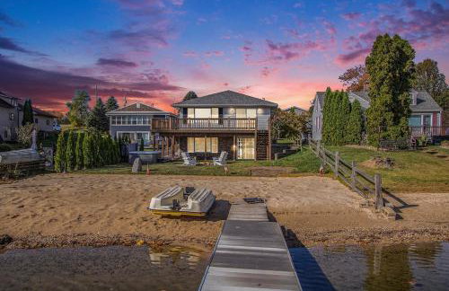 New Beach front 5bd in Sister Lakes with Hot tub - Foto 12