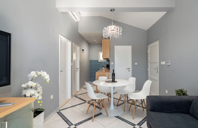 Villa Sine With Amazing Sea Panorama - Photo 21