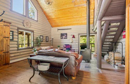 Dog Friendly Mountain Cabin with Hot Tub - Foto 7