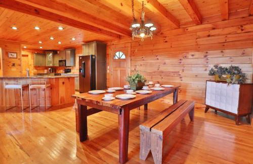 Mountain Gem, Hot Tub, Fire Pit, Views, Starlink Wi-fi - Foto 69