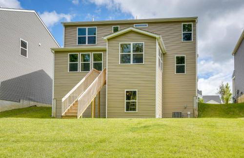 Private Backyard! Spacious Home 25 Mi to Columbus - Foto 27