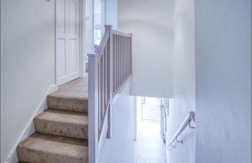 Family-Friendly Pink Cottage Central Tenby - Foto 10