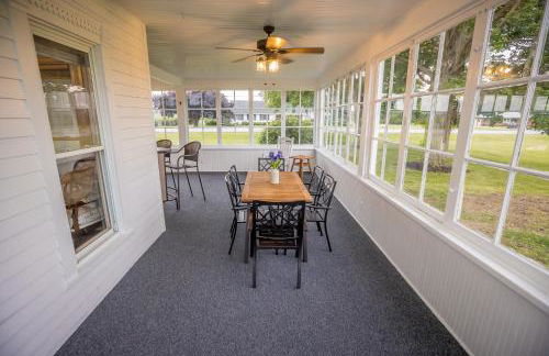 Lakeside Vineyard Farmhouse - Foto 5