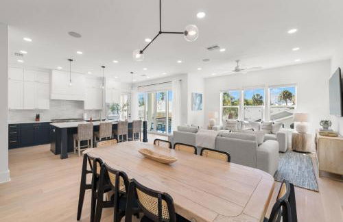 The Akoya & Pearl Houses at the Gemma - 2 Homes with Private Pools Just Steps to Clearwater Beach - Photo 8