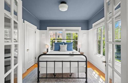 The Adaline Room #6 - Stunning Hyde Park Apartment, 1st Floor, Steps to Bayshore - Foto 4