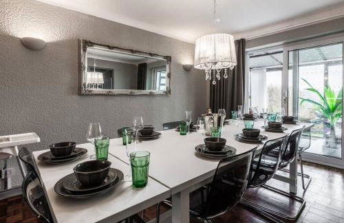 City home with parking and garden- pet friendly - Photo 34