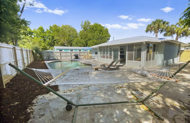 Wanna Go Back 3 Bedroom Home by RedAwning - Foto 24