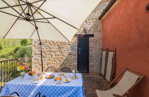 Elegant Stone House w/ Pool - Foto 53