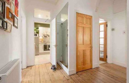 Cosy 2 Bedroom Flat in Edinburgh - Foto 13