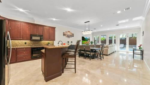 Lux Home with Rooftop & Elevator 2mi to Beach - Foto 5