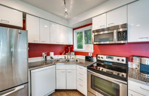 Island Retreat on Pistakee Lake Deck and Gas Grill! - Photo 8