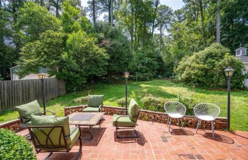 Classy utopian escape near Emory - Foto 20