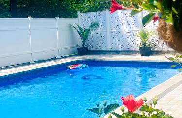 Amazing Poconos House . Sauna/Hot Tub/Private Pool - Foto 3