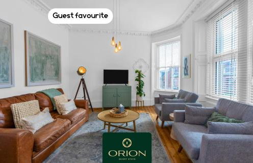 ORION SHORT STAYS is a Renewable Energy Specialist accommodation Provider based in Dundee, We have many properties available for large groups, ASK us for more details and for Custom Quotes, Many properties close to the PORTs and for Large Teams of 100 - Foto 47