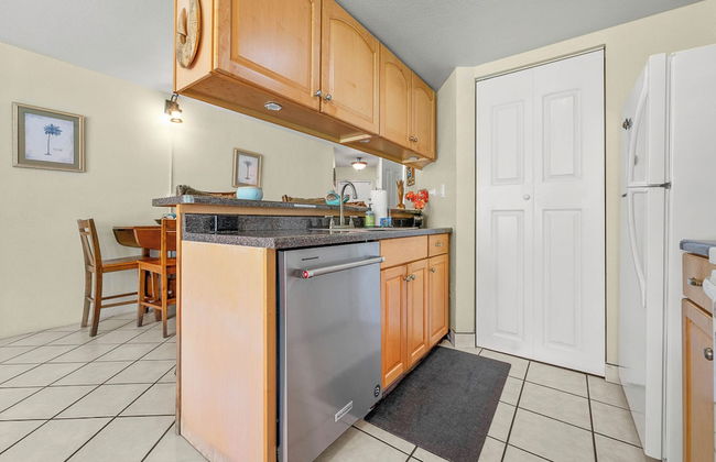 Maui Sunset by Maui Rental Group - Photo 15