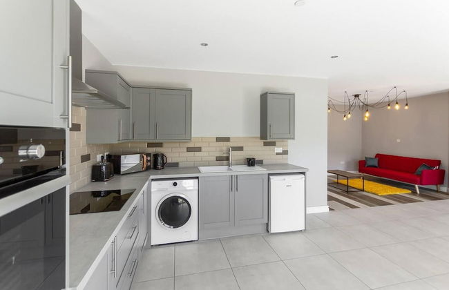 Impeccable 1-bed Apartment in Ebbw Vale, Wales - Foto 4