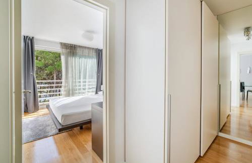 Hermosa Luxury Apartment - Photo 18