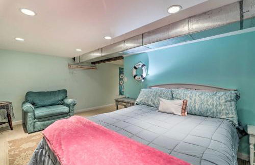 Cape Cod Cottage with Deck, Grill, and Games! - Foto 24