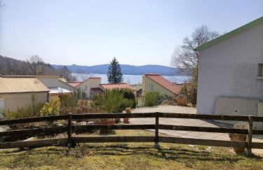 Au bord du lac - Photo 1