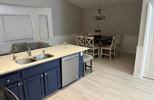 Florida house, 4br 2bt with private pool oasis - Photo 34