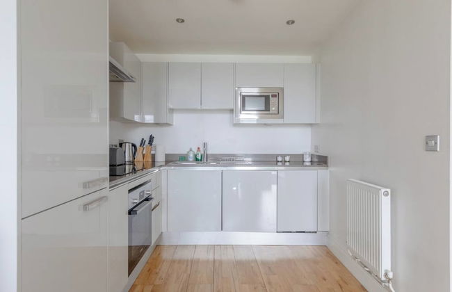 Sleek & Sunny 1BD Flat Near Greenwhich - Deptford! - Foto 9