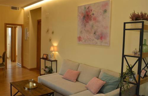 APARTAMENTO PUERTA DE CÓRDOBA- Exterior con balcones - Foto 27