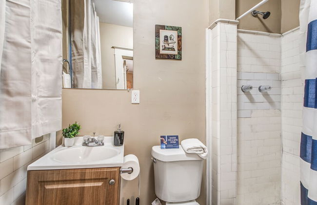 Bluemoon Bungalow 2 Units - Photo 28